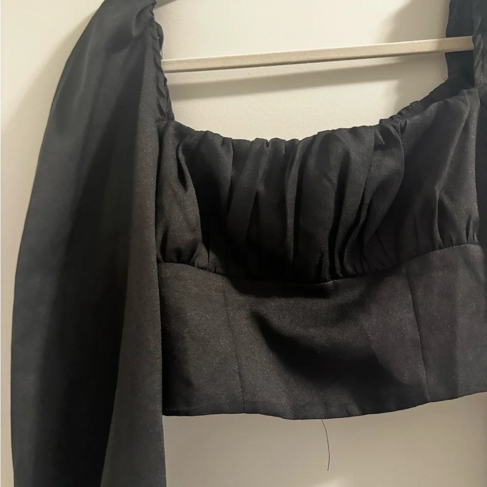 Elegant Black Women's Top - Picture 2 of 3
